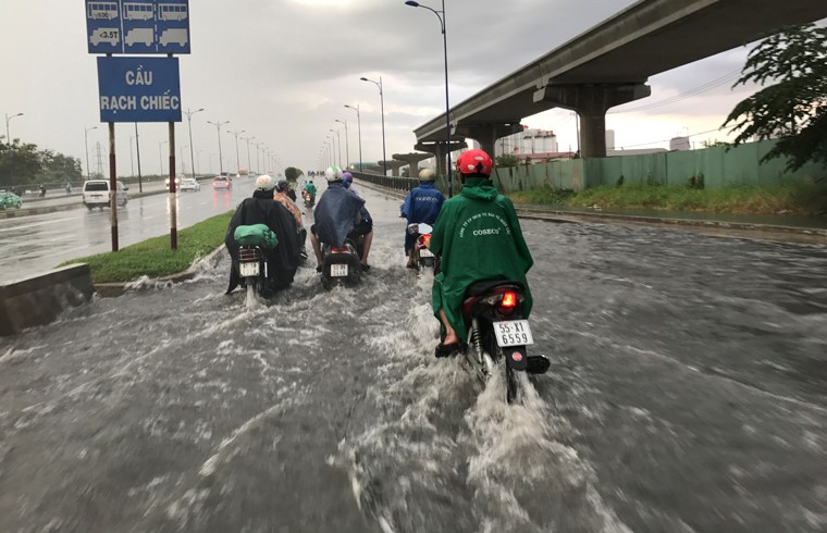 Anh: Sai Gon ngap nang sau nhieu ngay mua trai mua tam ta-Hinh-8